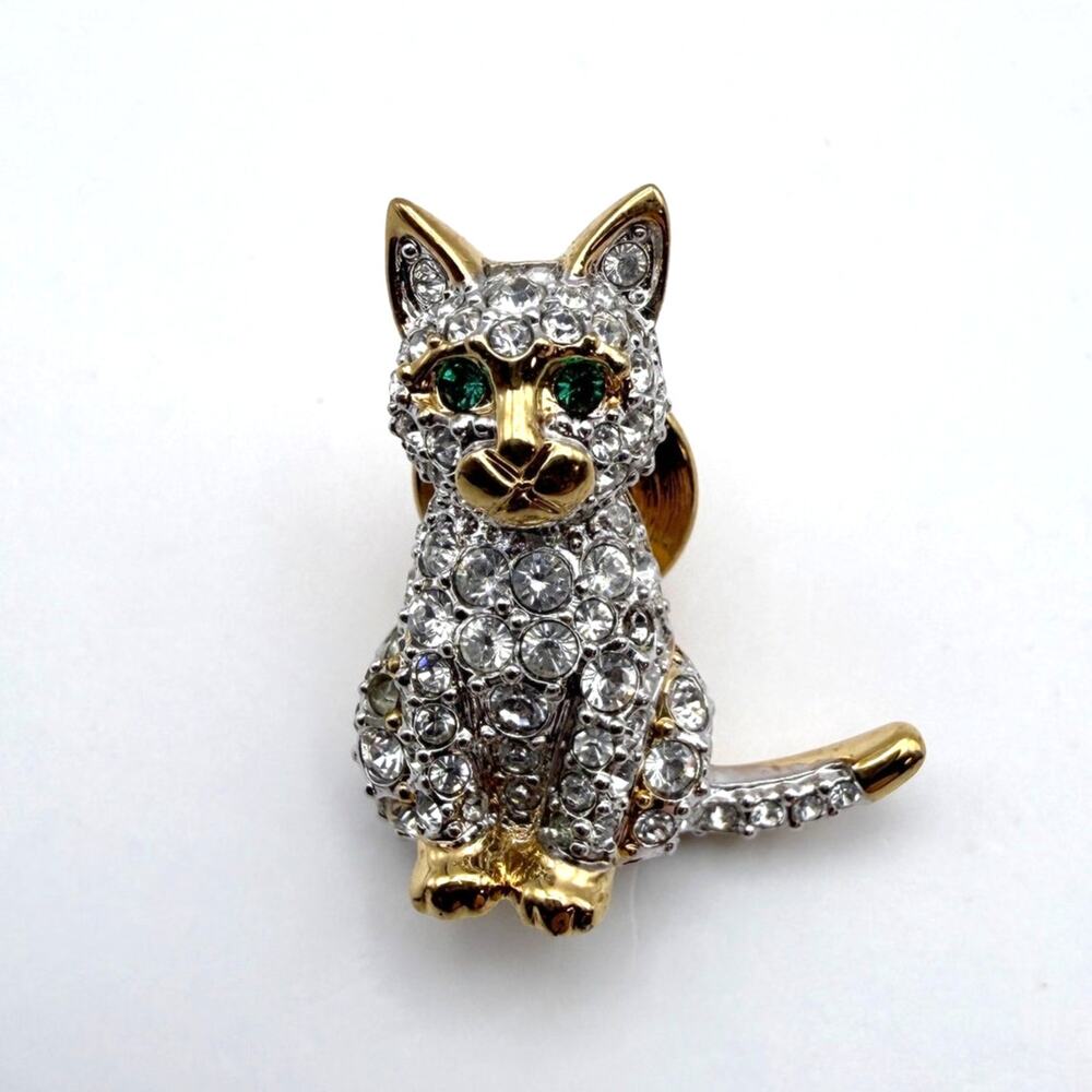 Vtg SWAROVSKI Crystal Sitting Cat Kitten Brooch Green Eyes Small 22K Gold Plated